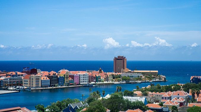Ausblick auf Curacao und die Hauptstadt Willemstad